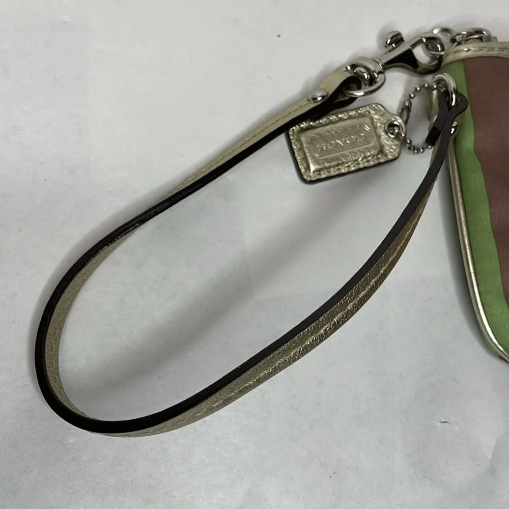 Coach Julia Legacy Stripe Wristlet Special Edition Gold Cs